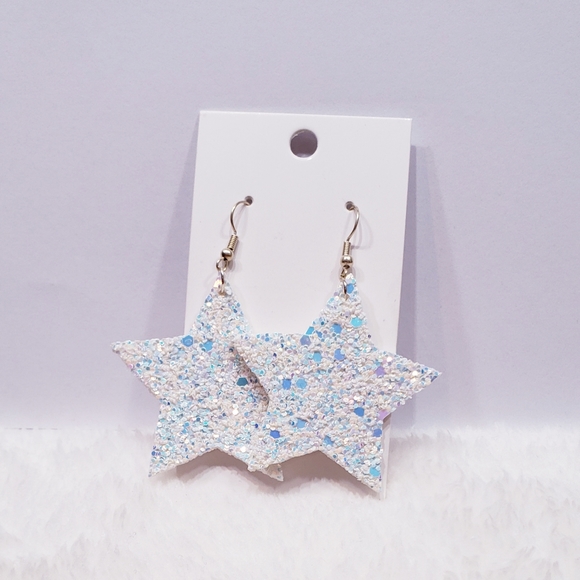 Earrings - Picture 1 of 3